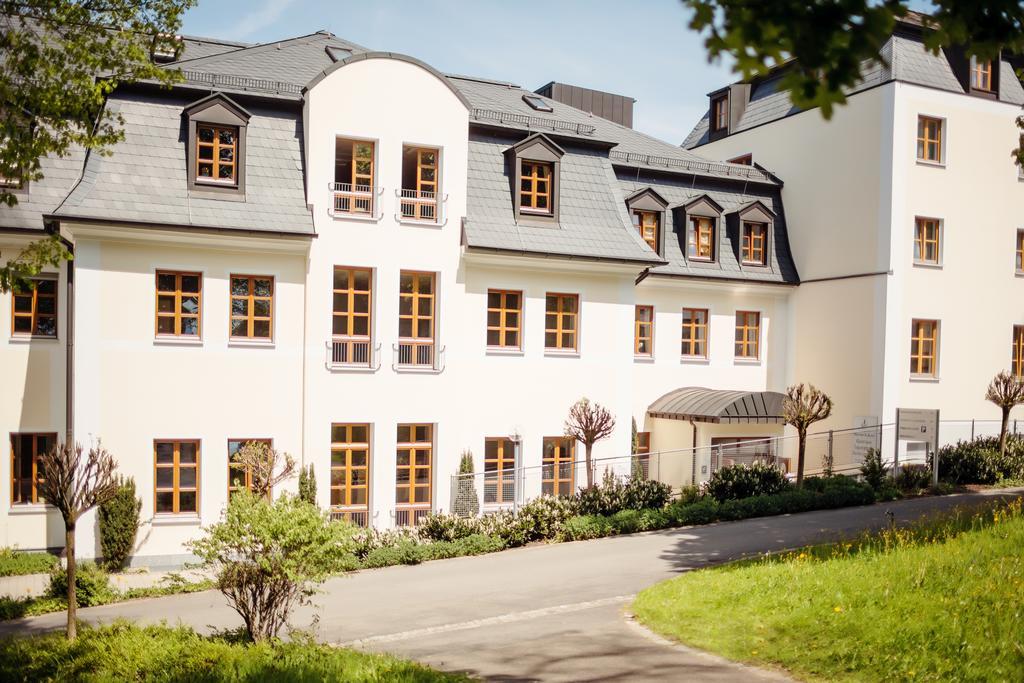 Kloster St. Josef Neumarkt in der Oberpfalz Exterior photo