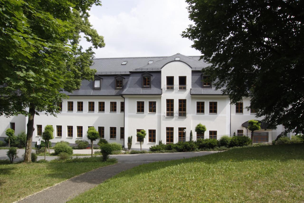 Kloster St. Josef Neumarkt in der Oberpfalz Exterior photo